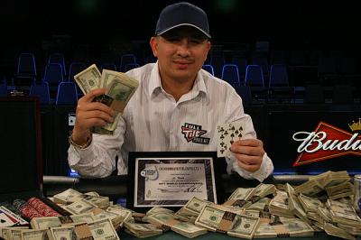 O Τζέϊ Σι Τραν ένιωσε τη μεγάλη χαρά να ανακηρυχτεί νικητής του 2007 World Poker Challenge
